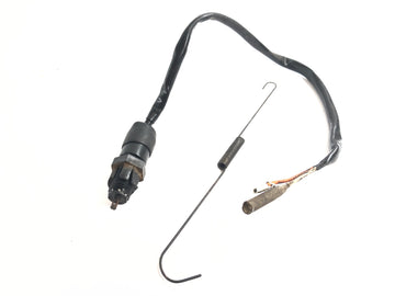 Suzuki DR 750 S SR41B [1988] - Interruptor da luz de freio na parte traseira