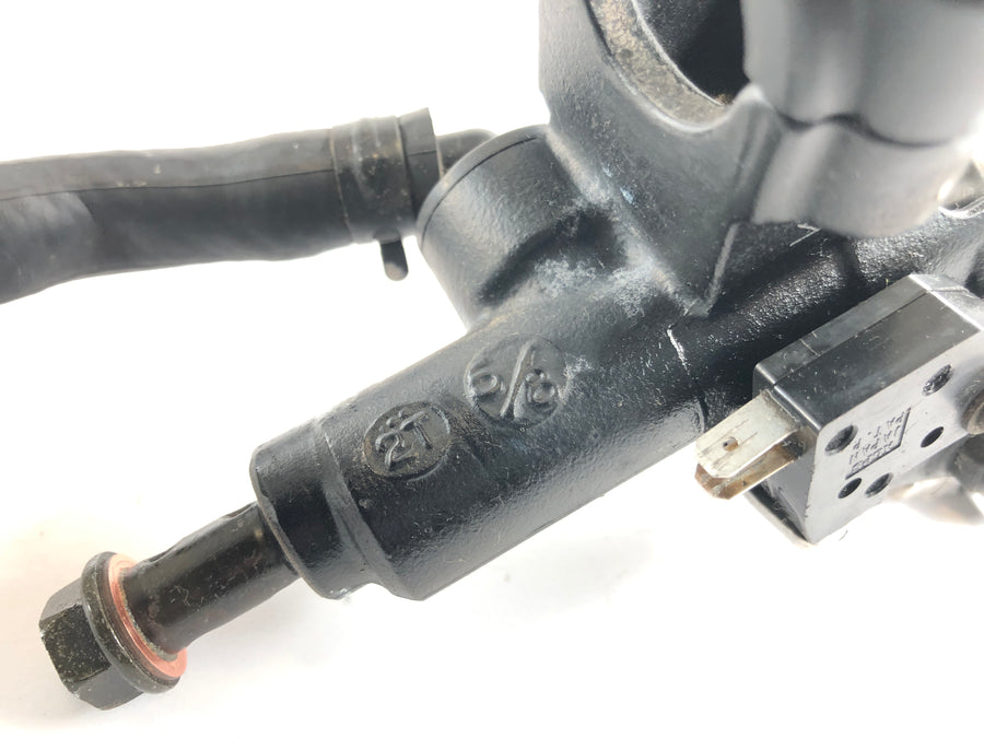 Yamaha YZF 750 R 4HN [1995] - Bomba de mão de mão de mão de freio