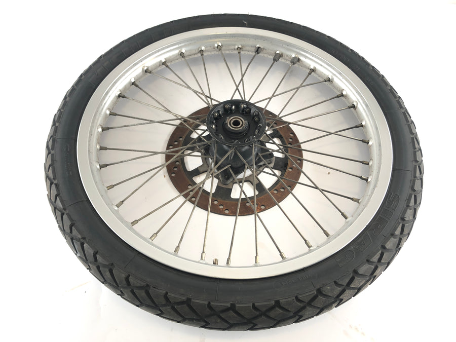 Suzuki DR 750 - borda da roda dianteira