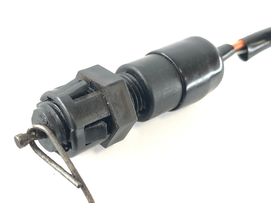 Suzuki DR 800 S SR42B [1991] - Interruptor da luz de freio na parte traseira