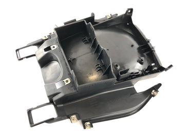 BMW K 1300 S K12S [2009] - traseiro embaixo do revestimento interior do interior