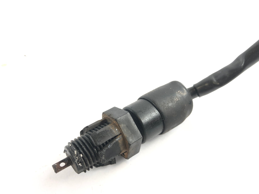 Suzuki DR 750 S SR41B [1988] - Interruptor da luz de freio na parte traseira