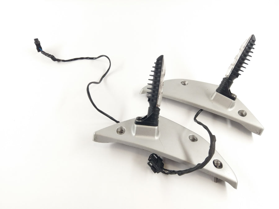 BMW F 650 GS R13 [2001] - Turn Signal no casal da frente e suporte