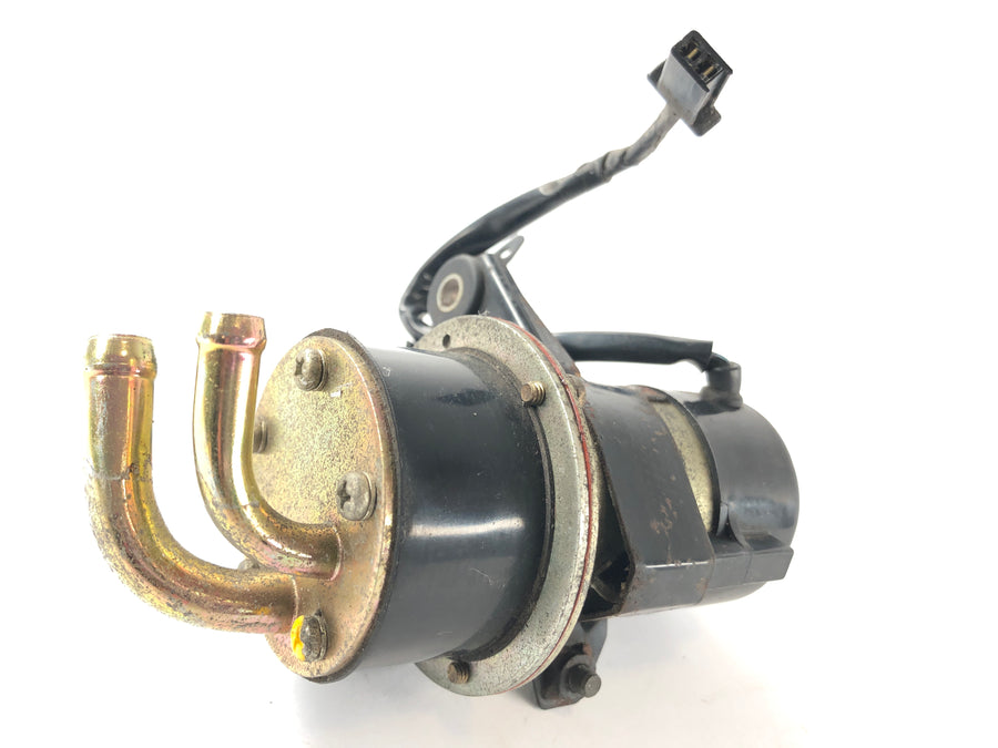 Yamaha YZF R6 RJ03 [2000] - Bomba de gasolina
