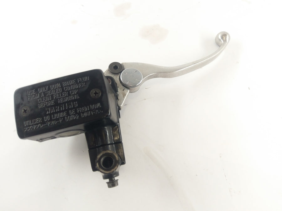 Suzuki GSF 1200 S GV75A [1998] - Bomba de freio na alavanca de freio da bomba de freio da mão dianteira
