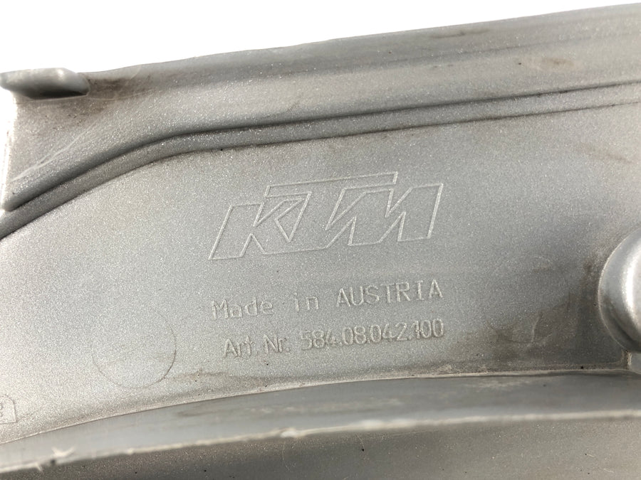 KTM 640 LC4 Prestige [2003] - Partes laterais do revestimento do revestimento traseiro Par de revestimento de revestimento de revestimento