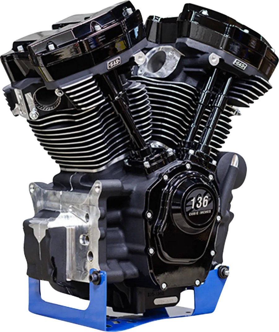 Harley-Davidson FXBR 1923 Softail Breakout 117 [2024] - MK136 Black Edition Motor – Bild 2