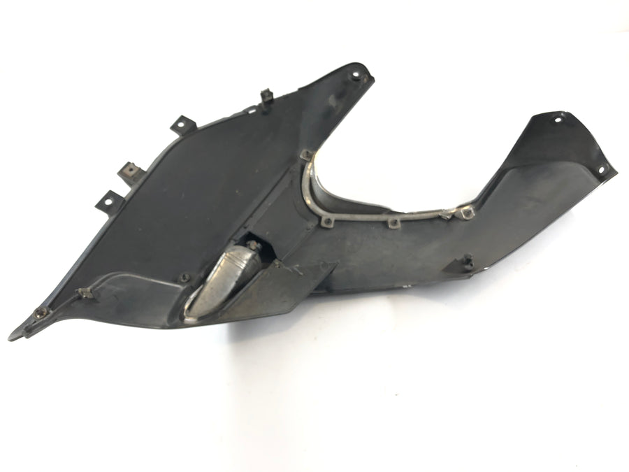 Moto Guzzi Norge 1200 LP [2006] - revestimento lateral à direita com sinais de turno
