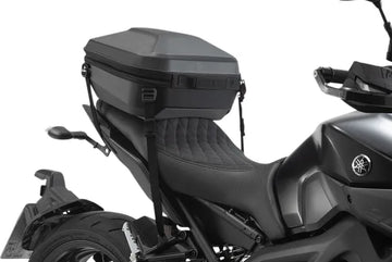 Moto Guzzi V 9 Roamer [SW-MOTECH] – Variante de cinta tensora de top case Urban ABS com inserção de piso