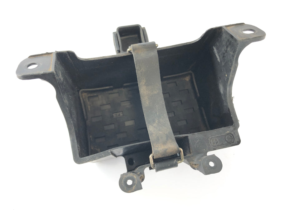 Suzuki Bandit GSF 650 S WVB5 [2005] - Caixa de bateria do compartimento da bateria