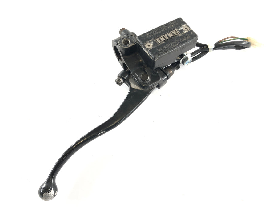 Yamaha XT 350 55V [1987] - Bomba de freio na frente com alavanca de freio