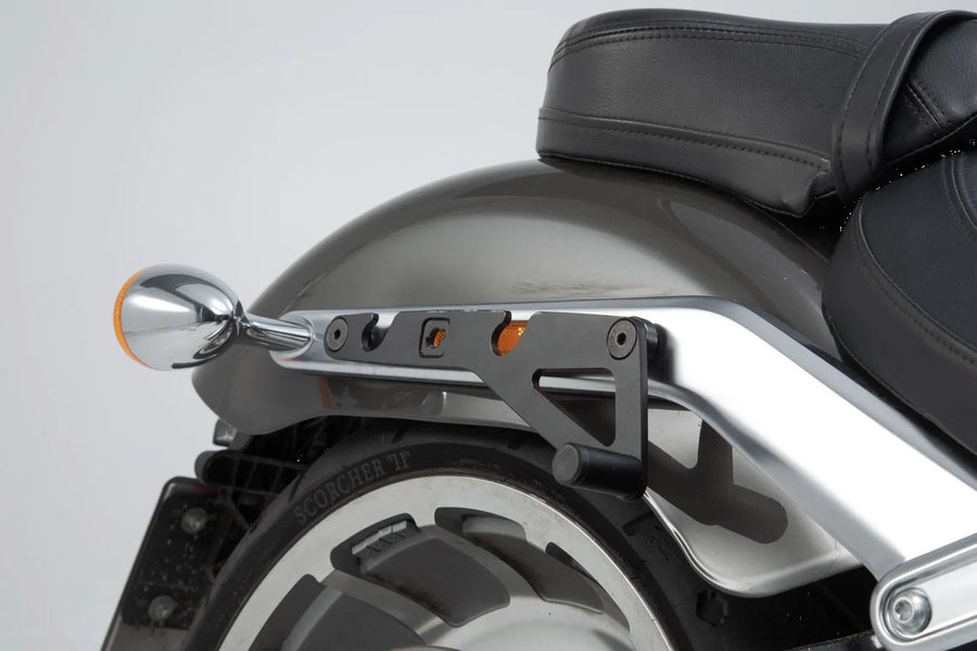 Harley Davidson FLFB [SW-MOTECH] – Suporte lateral SLH