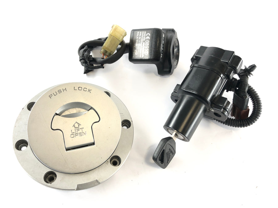 Honda CBR 1000 RR SC57 [2006] - Lock de ignição do tanque de conjunto de palácios