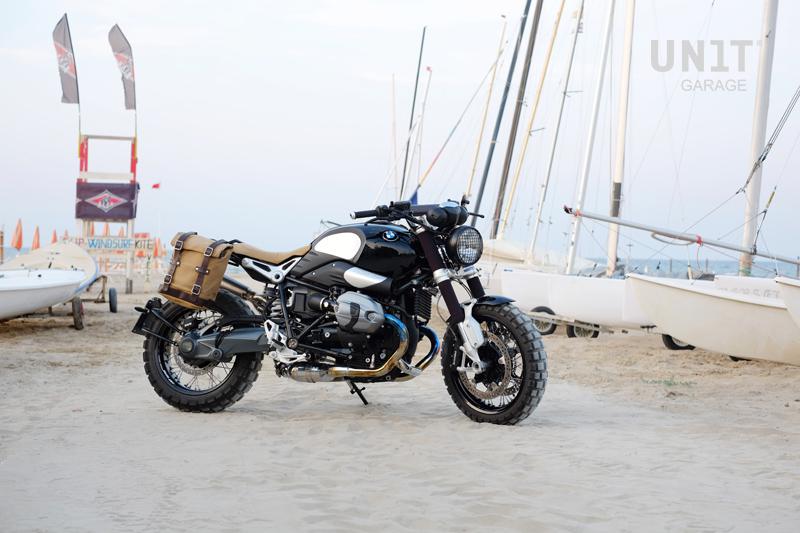 BMW R nineT 1200 Urban G/S (niedriger Auspuff) [2017-2023] - Canvas-Seitentasche 10L-14L + Rahmen der NineT-Serie