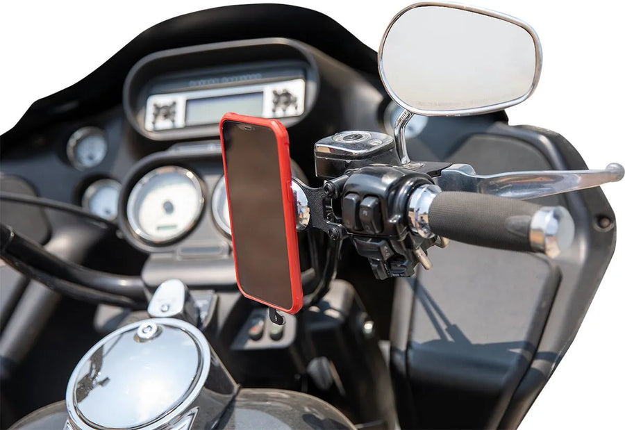 Harley Davidson Softail Street Bob FXBB [KLOCK WERKS] – montagem de dispositivo iOmounts™