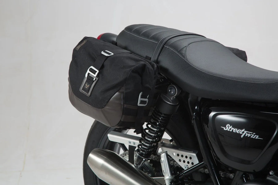 Triumph Street Twin 900 [SW-MOTECH] – Sistema de bolsa lateral Legend vista lateral LC