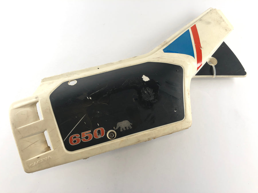 Cagiva Elefant 650 [1985] - revestimento traseiro no lado direito da parte direita
