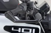 Svartpilen 401 [SW-MOTECH] – protetores de alavanca com proteção contra vento