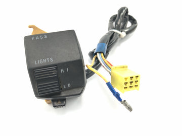Suzuki RG 250 Gamma GJ21D [1987] - Encaixe do interruptor esquerdo do guiador - 0