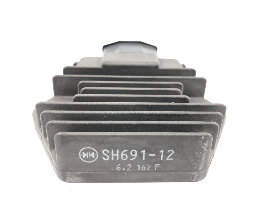 SWM SM 125 R [2018] - Regulador de tensão, retificador, regulador, alternador, regulador