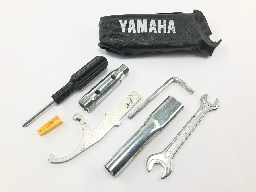 Yamaha WR 125 X DE07 [2010] - Conjunto de ferramentas de bolsa de ferramentas de bordo