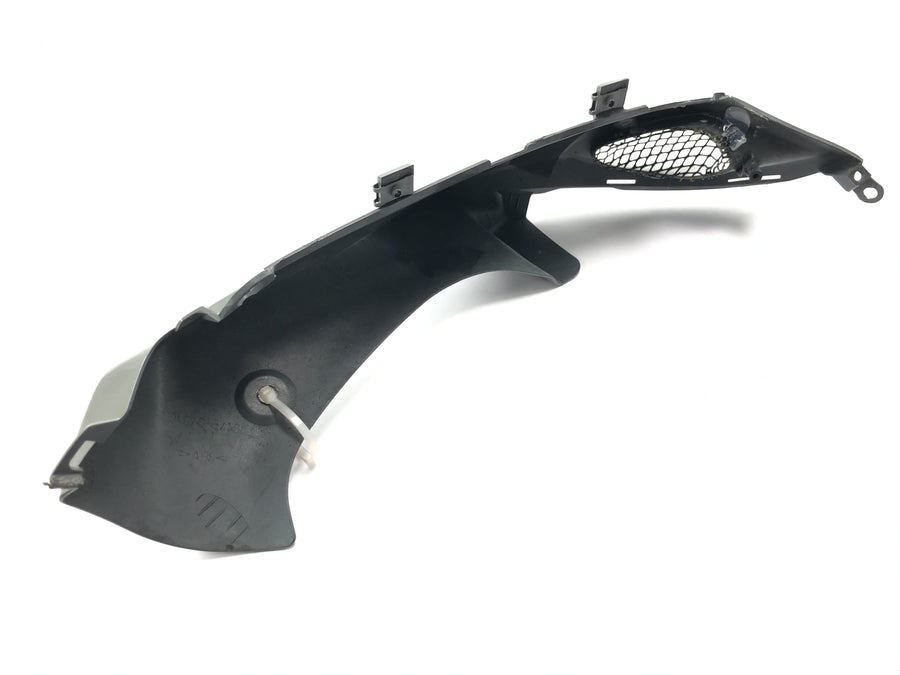 Suzuki GSX R 1000 WVB6 K6 [2006] - Duto de ar da carenagem do painel lateral direito