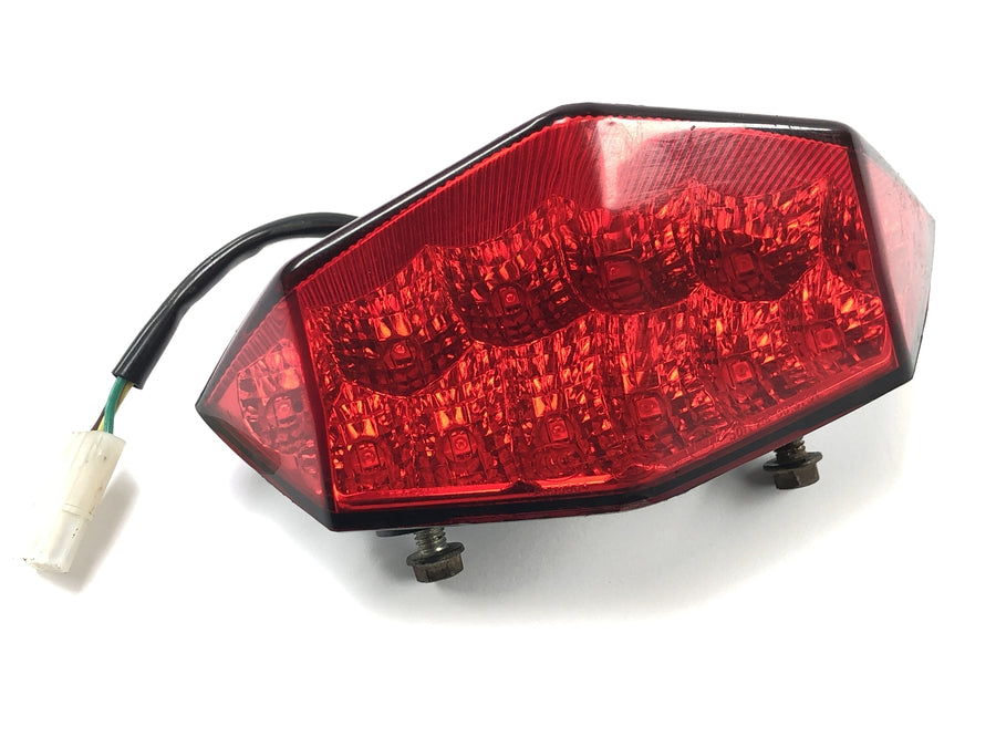 SWM RS 125 R B2 [2020] - Luz traseira luz de freio LED luz traseira lâmpada traseira traseira