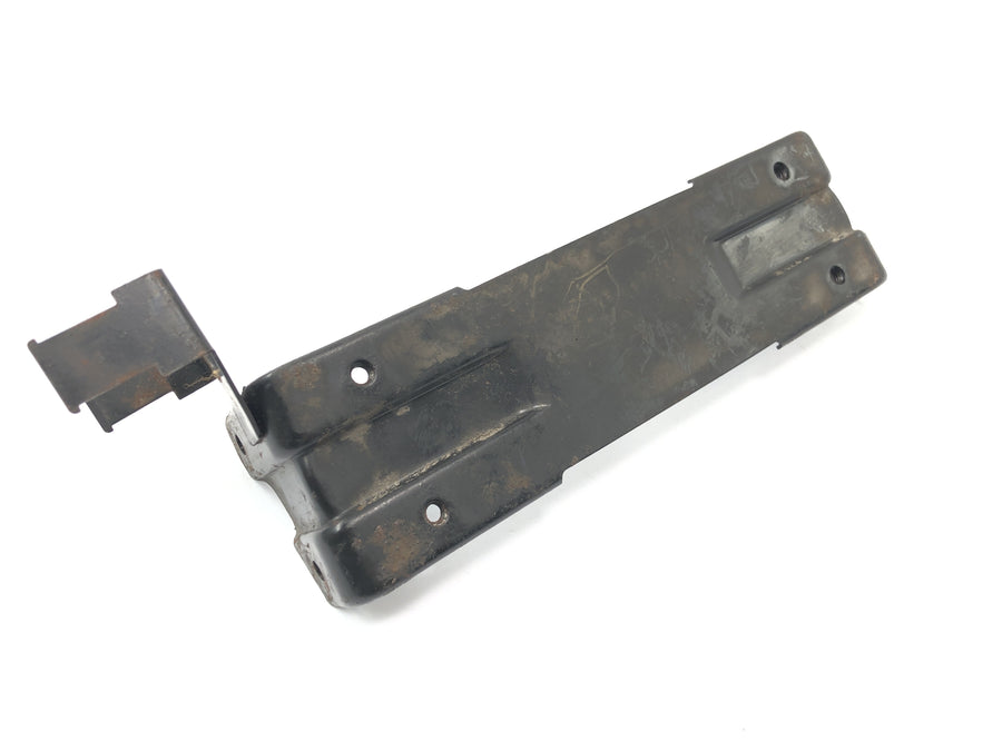 Suzuki GSX-R 1100 W GU75 C [1994] - Placa de retenção do suporte da carenagem