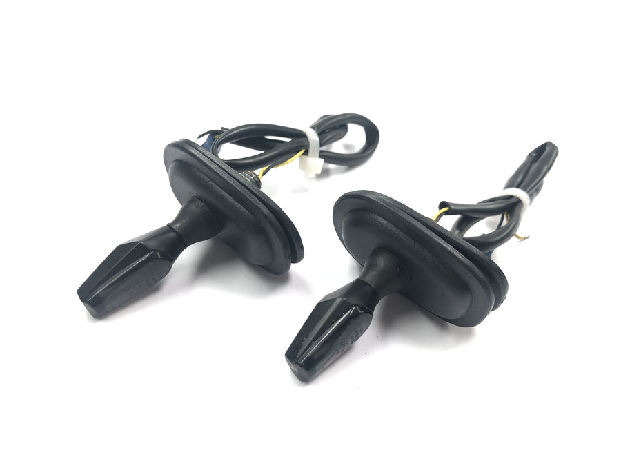 Yamaha YZF R1 RN04 [2001] - Luz indicadora par frontal preta