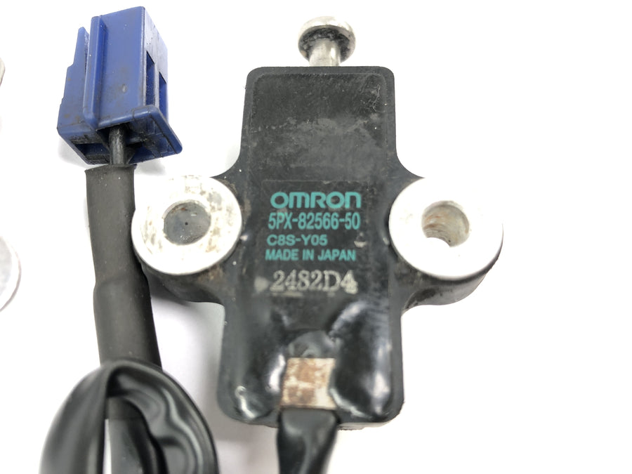 Yamaha YZF R1 RN09 [2003] - Interruptor de suporte lateral