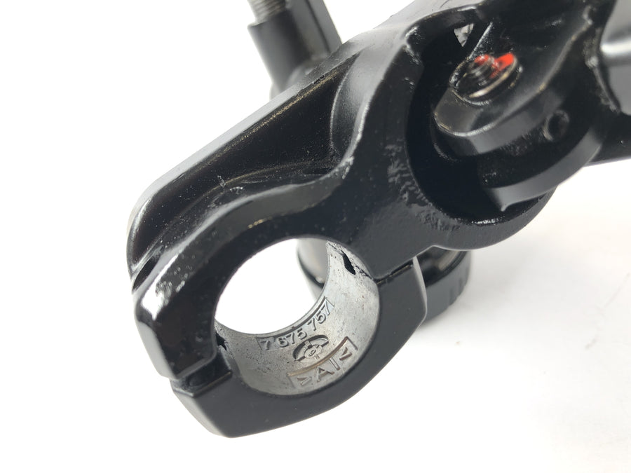 BMW K 1300 S K12S [2010] - Encaixes do guidão da bomba de embreagem à esquerda