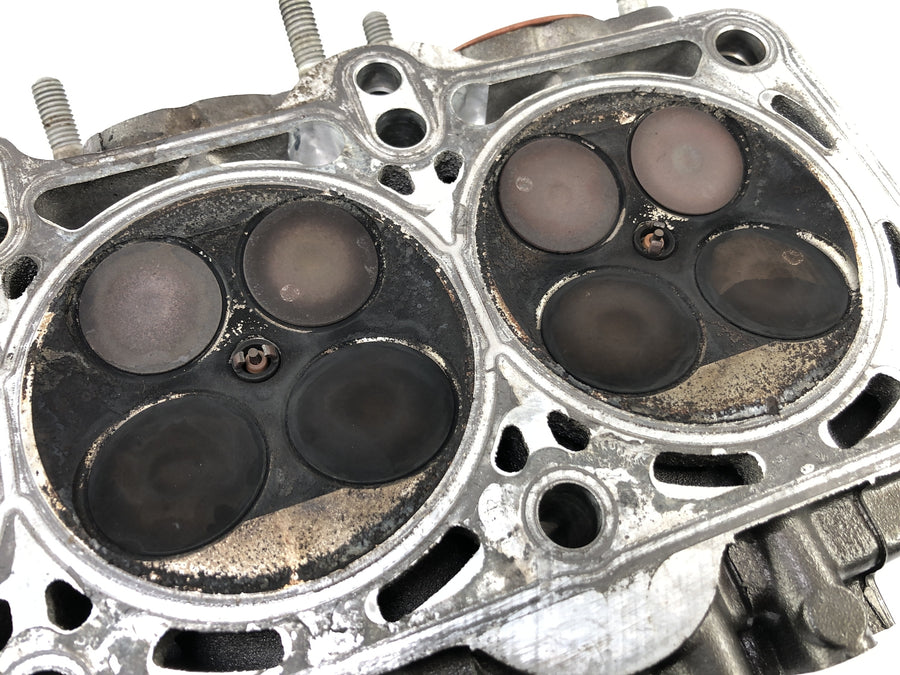 Kawasaki Z 1000 ZRT00A [2006] - Cabeça do cilindro sem eixos de cames