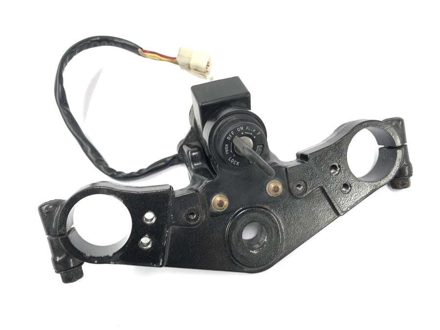 Kawasaki ZX -10 ZXT00B [1990] - Locksmith com o Fork Bridge na trava do capacete de trava de trava do tanque superior