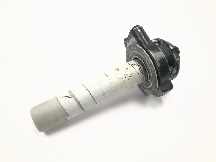 Yamaha XT 500 1U6 [1981] - Punho do acelerador com interruptor no interruptor direito