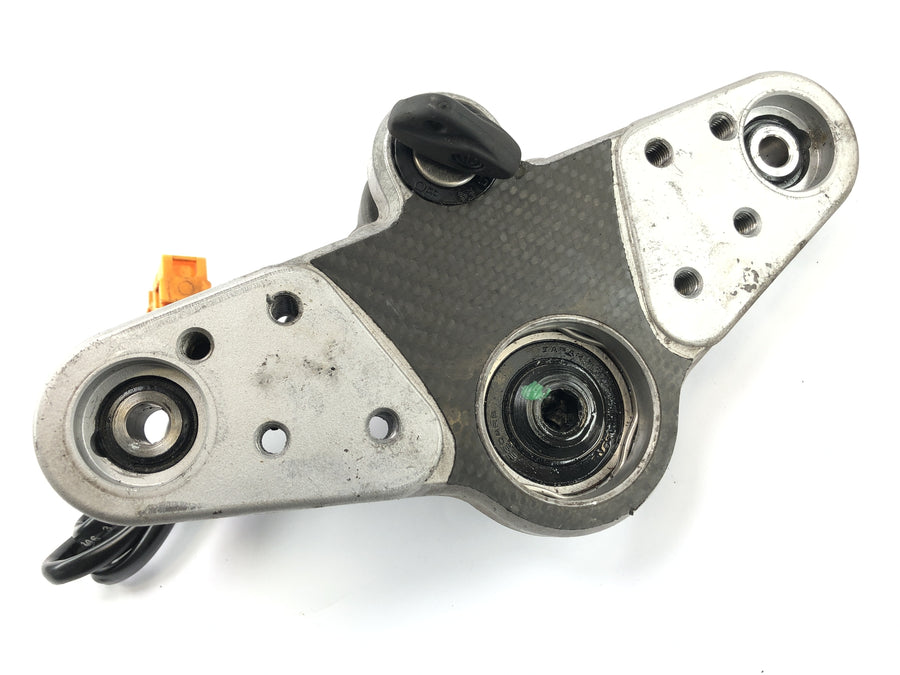 BMW R 1100 RT 259 [1997] - Schlos Set Fork Bridge na trava do tanque superior
