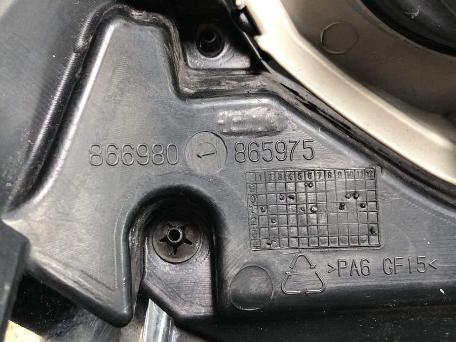 Aprilia SX 125 KX [2018] - Máscara de farol carenagem de farol