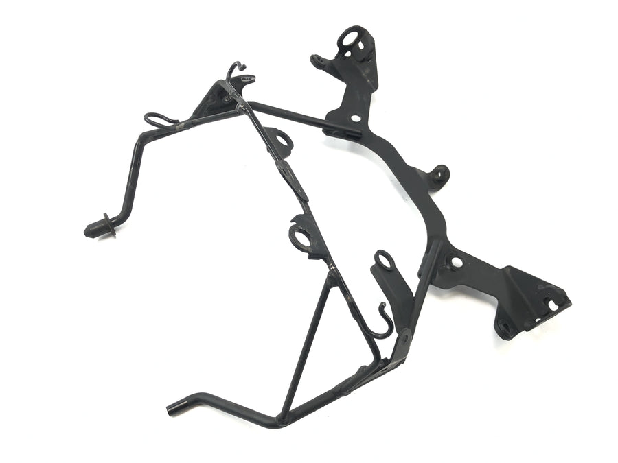 Suzuki VZ 1500 WVCU [2011] - Suporte porta farol dianteiro