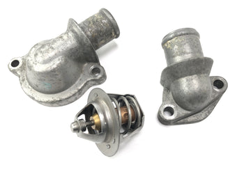 Triumph Sprint St 1050 [2005] - Habitação de termostato de controle de água de termostato de resfriamento