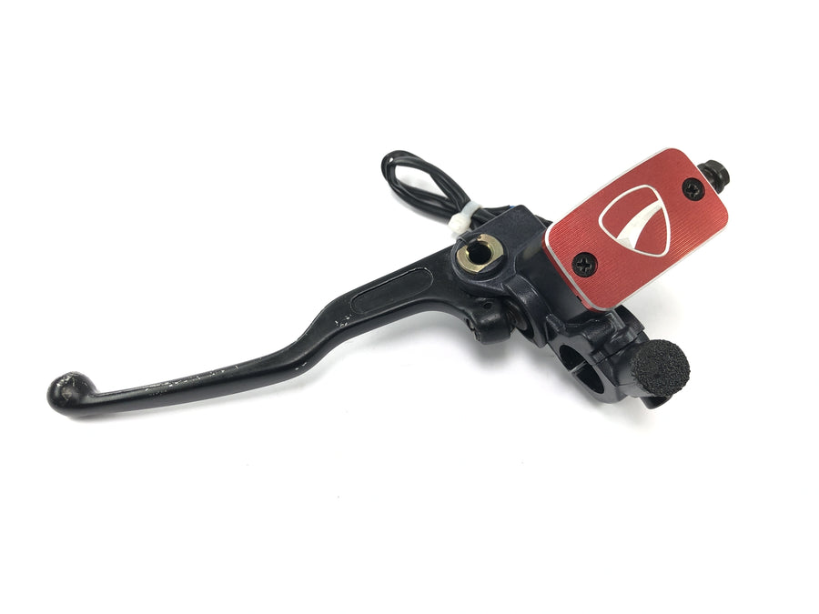 Ducati Monster SR2 800 M4 [2006] - encaixe do guiador da bomba de embreagem esquerda