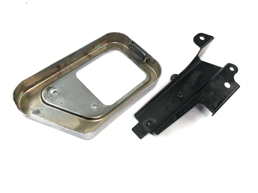 Kawasaki VN 1600 Classic VNT60A [2007] - Carenagem quadro regulador cromado com suporte