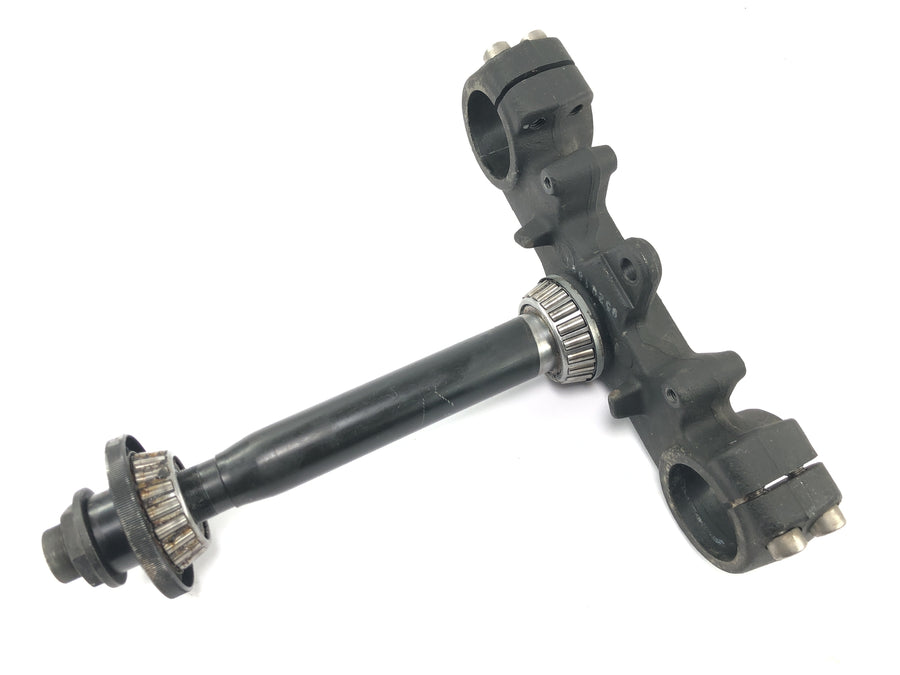 BMW F 650 GS R13 [2000] - eixo da cabeça de direção da ponte do garfo inferior