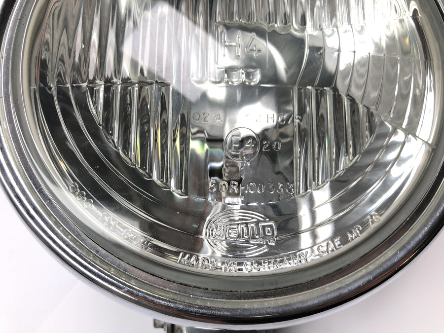 Triumph Speedmaster 900 [2003] - Farol dianteiro com inserção de lâmpada cromada