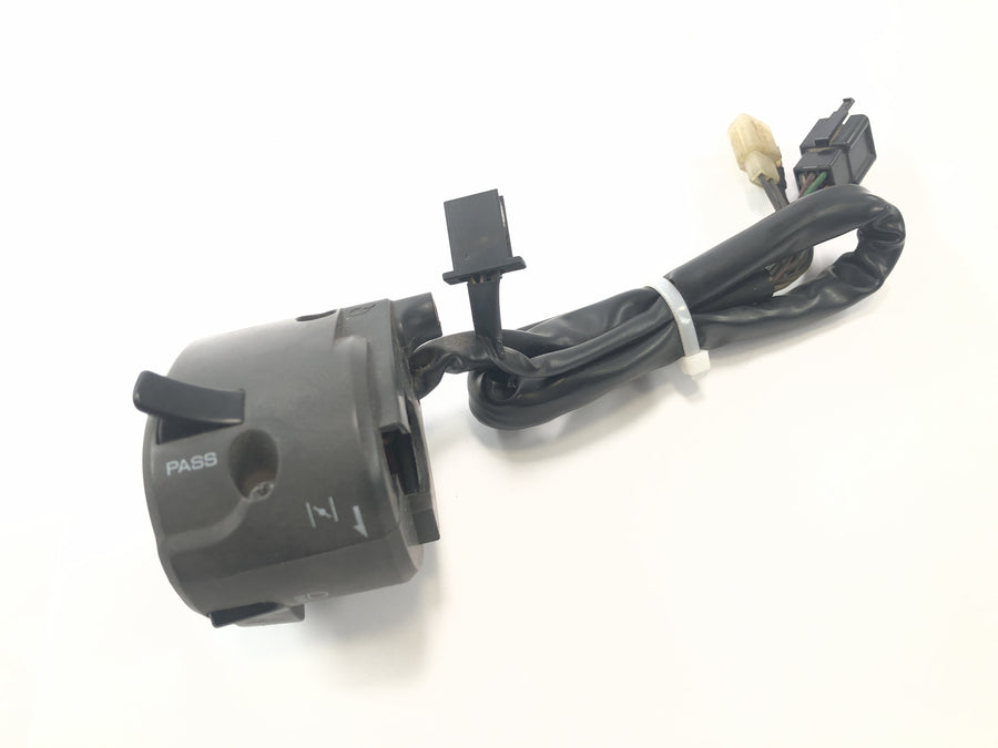 Kawasaki ZX 12 R ZXT20A [2001] - Interruptor do guiador de encaixe esquerdo