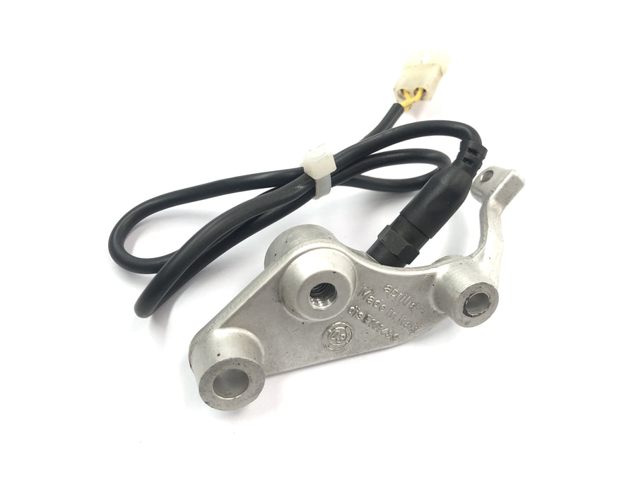 Aprilia RSV 1000 R [2004] - Sensor do interruptor da luz de freio com suporte traseiro