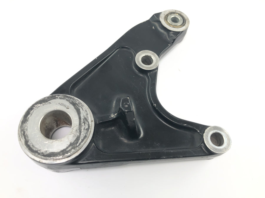 Triumph Daytona 900 T300D [1996] - Placa de fixação do freio para montagem da pinça do freio traseiro