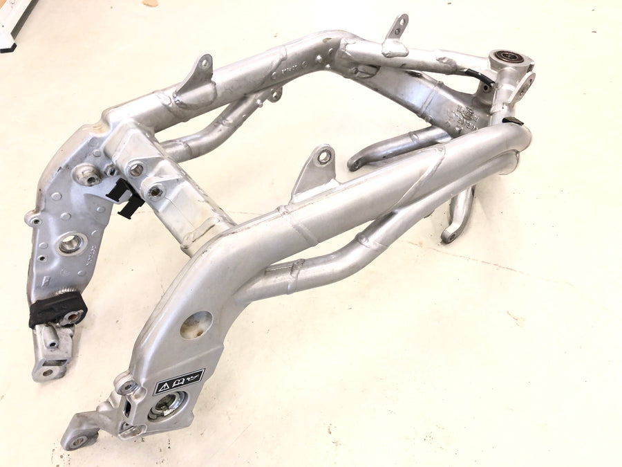 Triumph Daytona 955i T595 [1999] - quadro com papéis