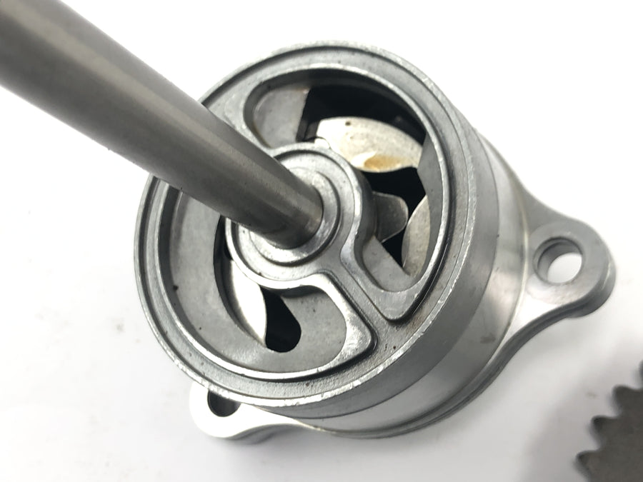 Suzuki GSF 1250 SA Bandit WVCH [2007] - Acionamento da unidade da bomba da bomba de óleo