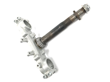 Yamaha DT 125 R DE03 [2000] - tubo da cabeça do garfo da ponte do garfo inferior da direção