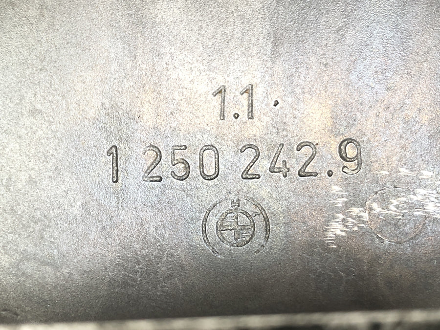 BMW R 60/5 [1973] - Tampa da válvula à direita