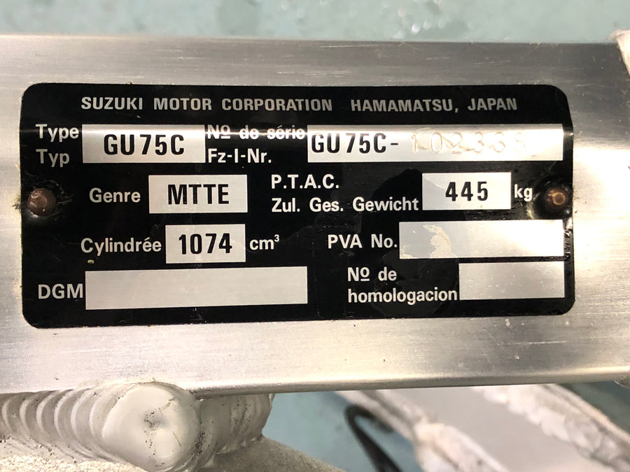 Suzuki GSX -R 1100 W GU75 C [1993] - Quadro sem papéis
